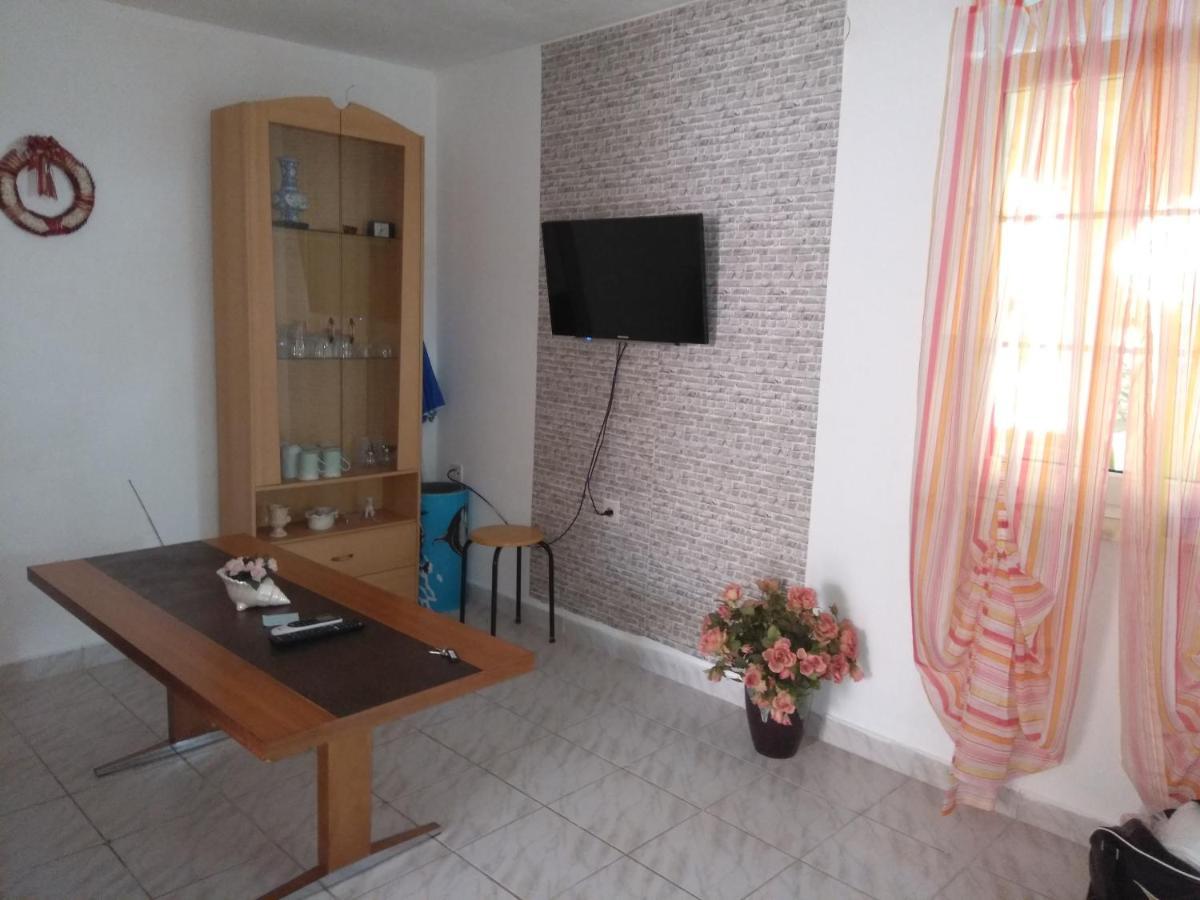 Apartmani Korade ヴィル エクステリア 写真